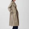 Übergroßer Trenchcoat