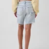 Bermuda-Shorts aus Denim mit mittlerer Leibhöhe und lockerer Passform