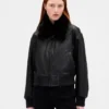 Bomberjacke aus veganem Leder