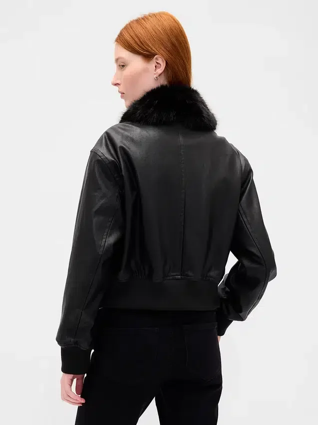 Bomberjacke aus veganem Leder