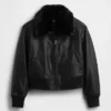 Bomberjacke aus veganem Leder