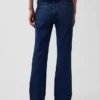 Bootcut-Jeans mit mittlerer Leibhöhe und lockerer Passform