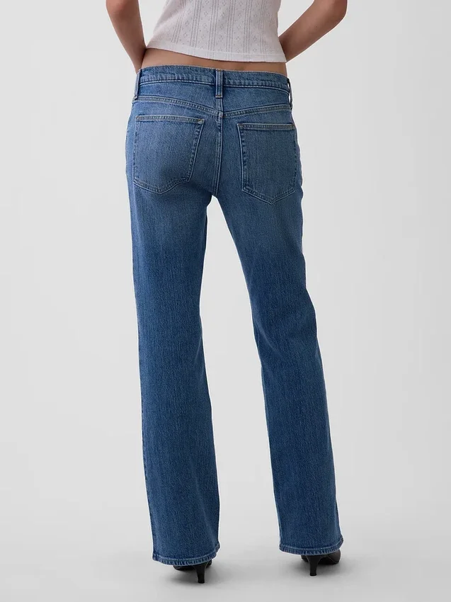 Bootcut-Jeans mit mittlerer Leibhöhe und lockerer Passform