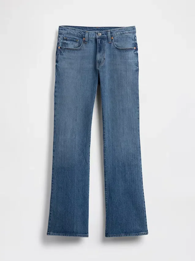 Bootcut-Jeans mit mittlerer Leibhöhe und lockerer Passform