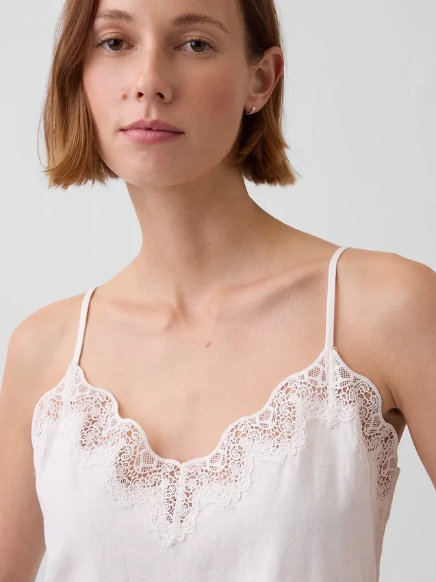 Cami aus Leinenmischung mit Spitzenbesatz