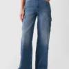 Cargo-Jeans mit hoher Leibhöhe und weitem Bein