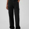 Cargo-Jeans mit mittlerer Leibhöhe im 90er-Jahre-Stil, locker geschnitten