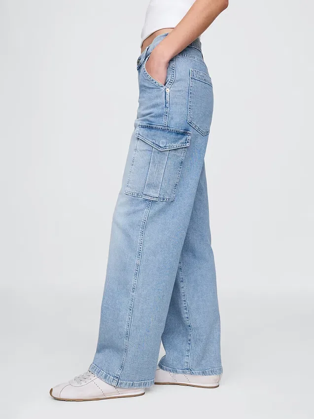 Cargo-Jeans mit mittlerer Leibhöhe im 90er-Jahre-Stil, locker geschnitten