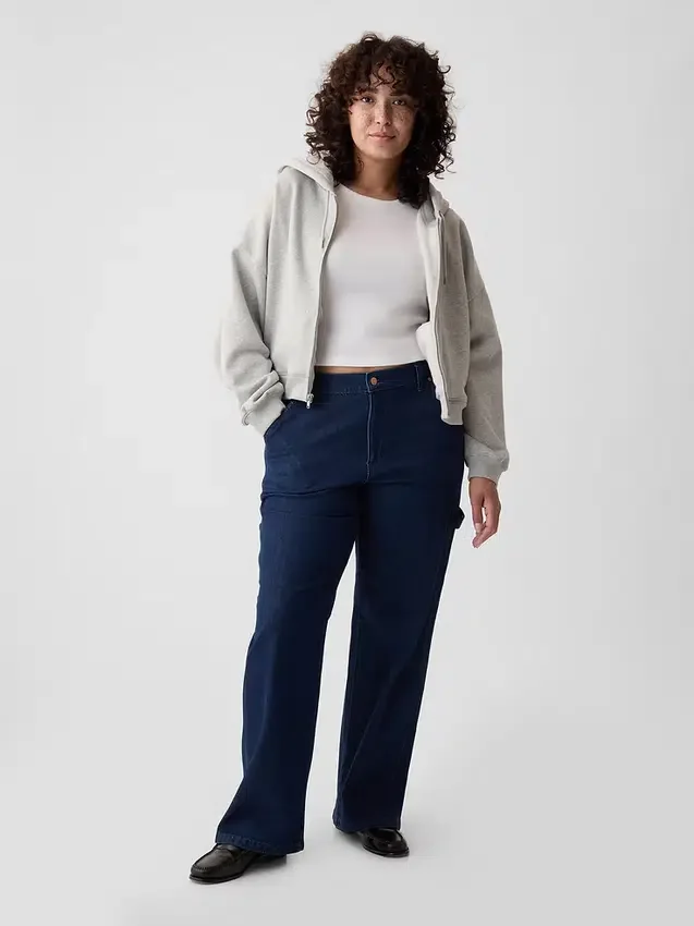 Carpenter-Jeans im 90er-Jahre-Stil mit mittlerer Leibhöhe