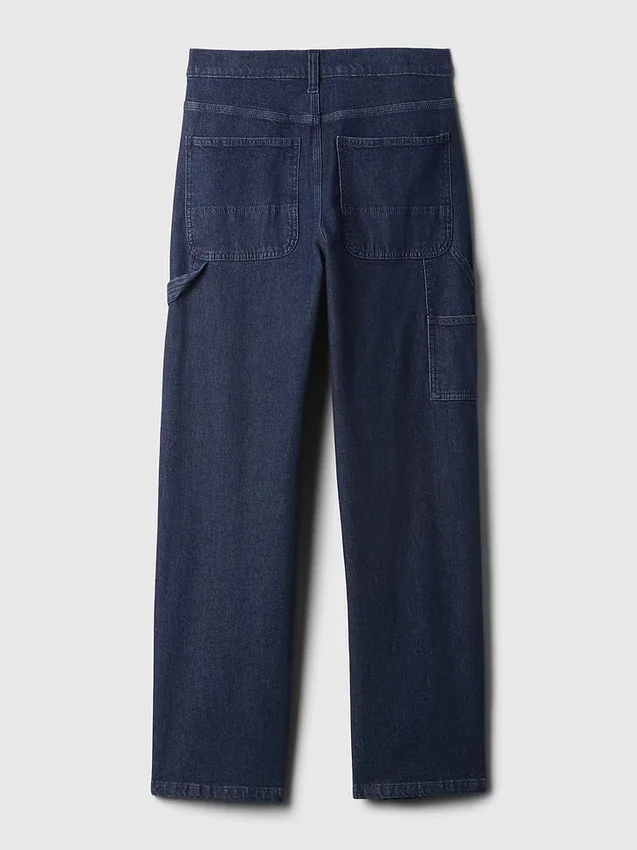 Carpenter-Jeans im 90er-Jahre-Stil mit mittlerer Leibhöhe