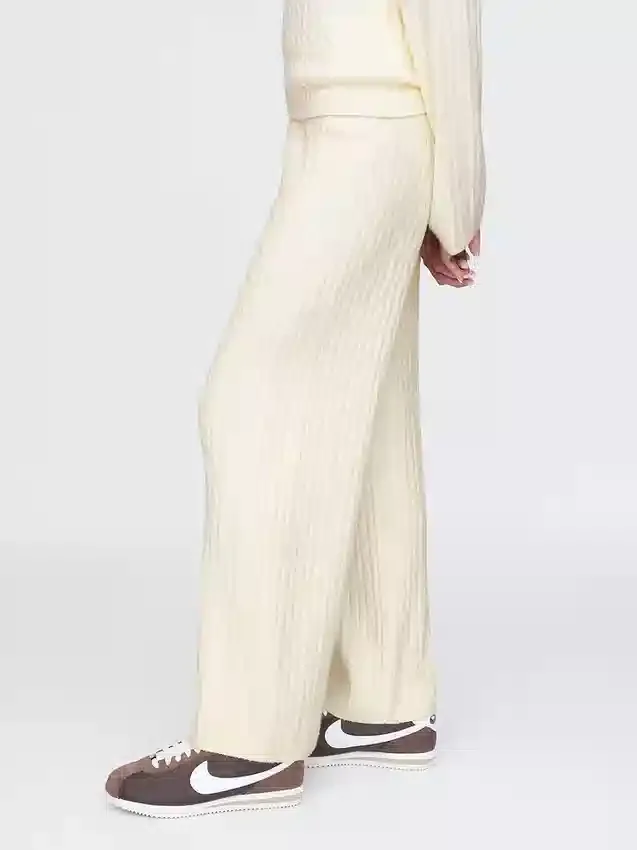 CashSoft-Pullover-Hose mit Zopfmuster