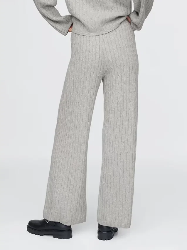 CashSoft-Pullover-Hose mit Zopfmuster