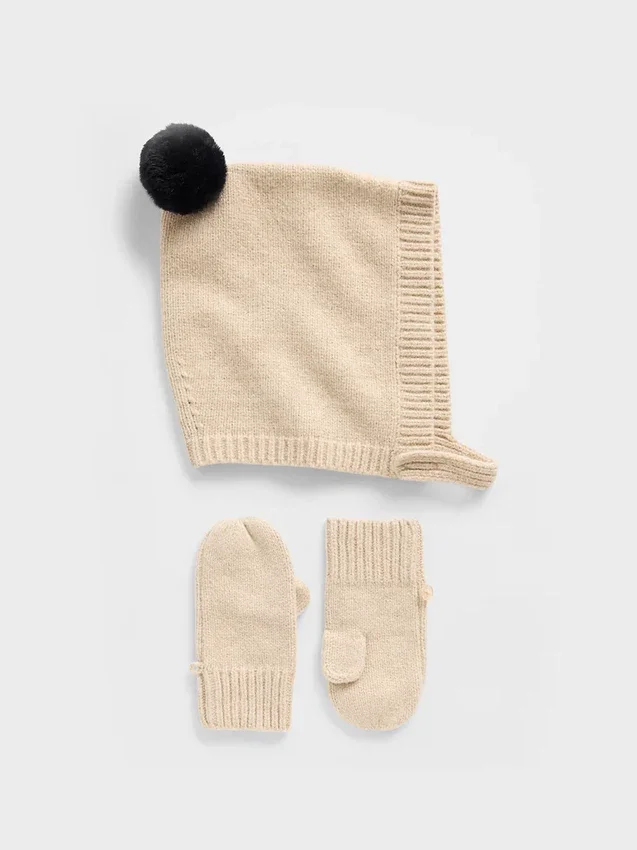 CashSoft-Set aus Mütze mit Bommel und Fäustlingen für Baby & Kleinkind