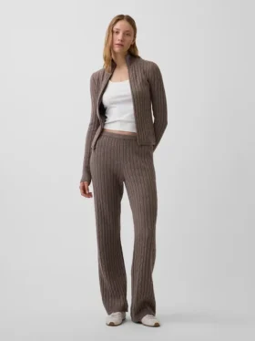 CashSoft-Strickpullover mit Zopfmuster und Bootcut-Hose