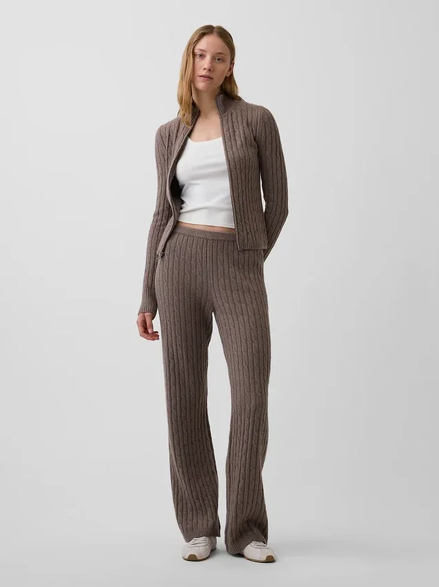 CashSoft-Strickpullover mit Zopfmuster und Bootcut-Hose
