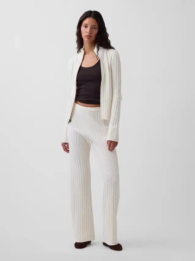 CashSoft-Strickpullover mit Zopfmuster und Bootcut-Hose