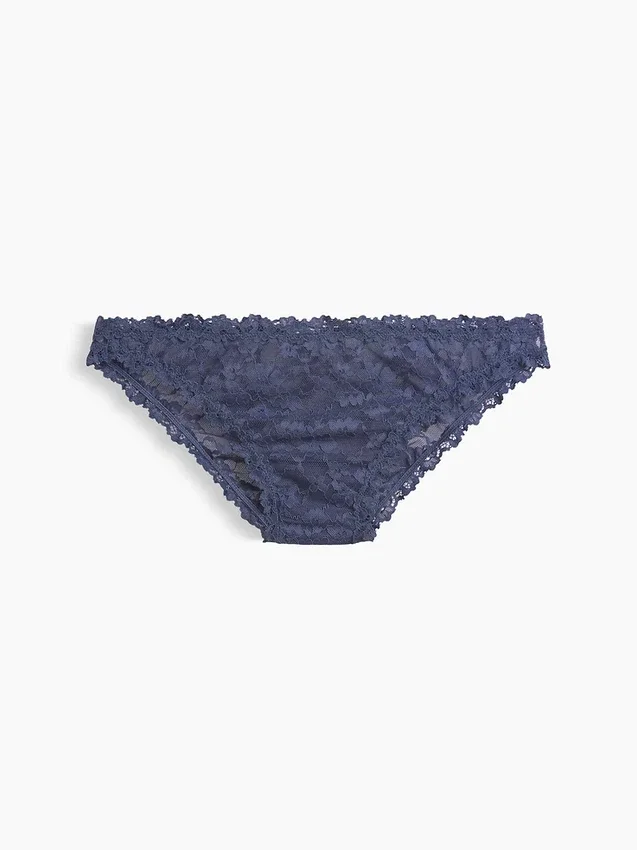 Cheeky-Bikini aus Spitze