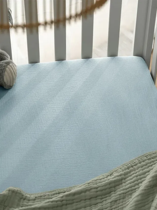 Comfy Cubs Musselin-Spannbetttuch für das Kinderbett
