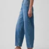 Crop-Jeans mit hoher Leibhöhe im Barrel-Schnitt