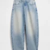 Crop-Jeans mit hoher Leibhöhe im Barrel-Schnitt