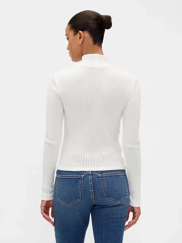 Crop-Rollkragenpullover aus Pointelle-Rippstrick
