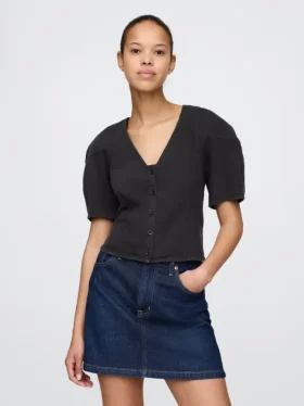 Crop-Shirt aus Denim mit ausgestellten Ärmeln