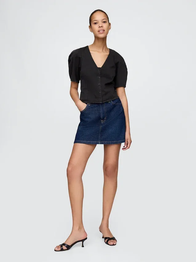 Crop-Shirt aus Denim mit ausgestellten Ärmeln