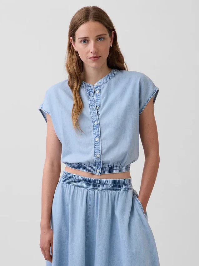 Crop-Top aus Denim mit Flügelärmeln und Knopfleiste vorne