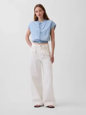 Crop-Top aus Denim mit Flügelärmeln und Knopfleiste vorne