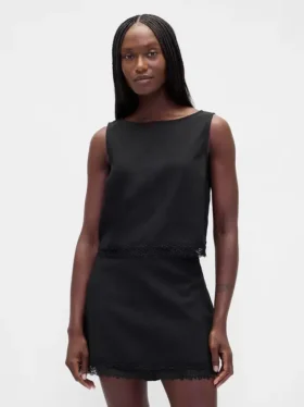 Crop-Top aus Leinenmischung mit Spitzenbesatz am Saum