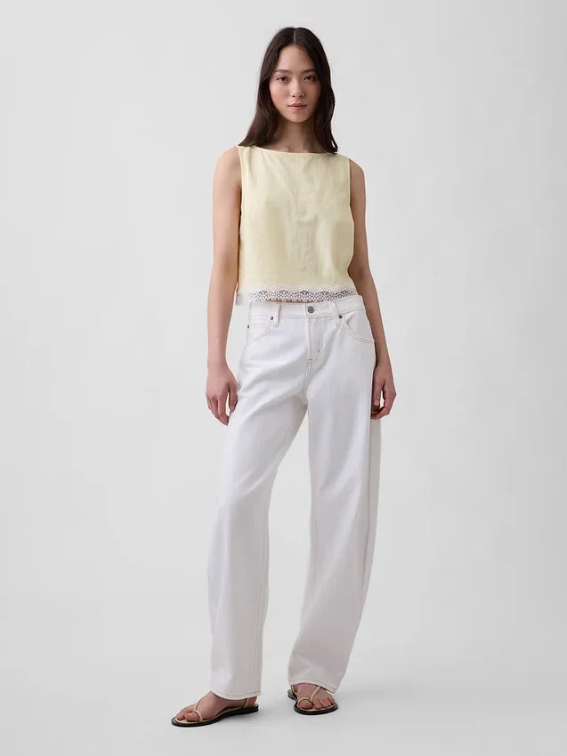 Crop-Top aus Leinenmischung mit Spitzenbesatz am Saum