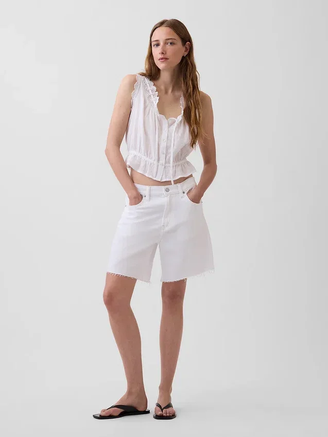 Crop-Top mit Peplum und Ösen-Bindeband vorne