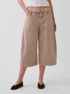 Culotte-Hose mit mittlerer Leibhöhe und Gürtel