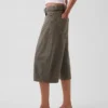 Culotte-Hose mit mittlerer Leibhöhe und Gürtel