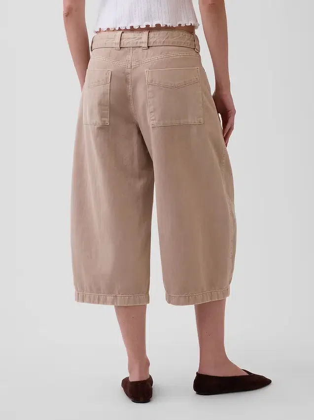 Culotte-Hose mit mittlerer Leibhöhe und Gürtel