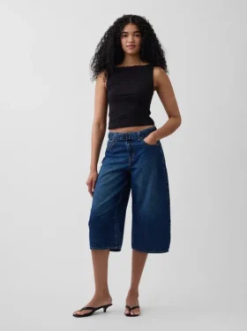 Culotte-Jeans mit hoher Leibhöhe und Gürtel