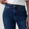 Curvy High-Rise-Jeans im 90er-Jahre-Slim-Straight-Schnitt