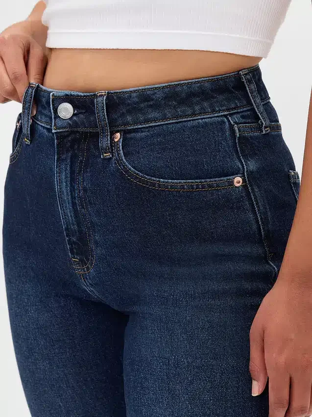 Curvy High-Rise-Jeans im 90er-Jahre-Slim-Straight-Schnitt