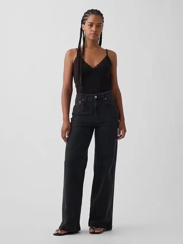Curvy High Rise Stride Jeans mit weitem Bein