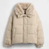 Daunenjacke mit Kunstfellbesatz