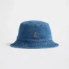 Denim-Bucket-Mütze für Kleinkinder mit Brannan-Bär-Motiv