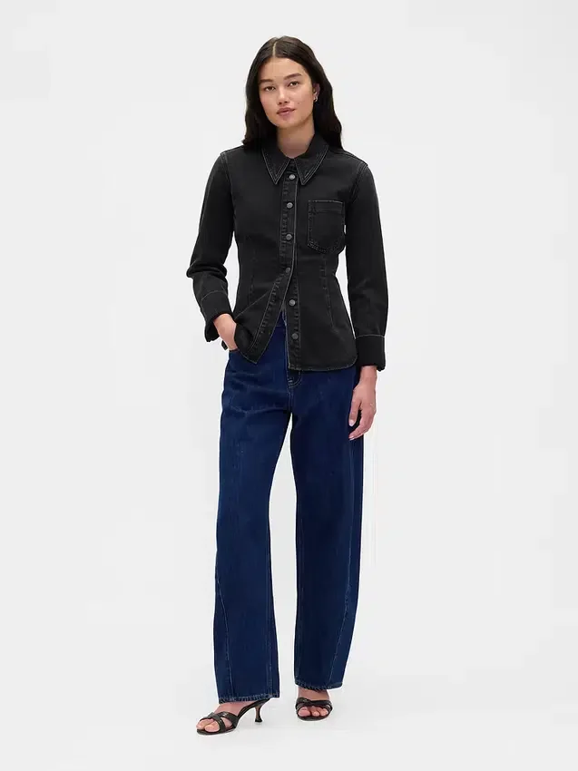 Denim-Hemd mit Taillierungsnähten