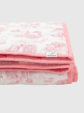 Die gesteppte Spielmatte „Gilded Bird Spring Toile“