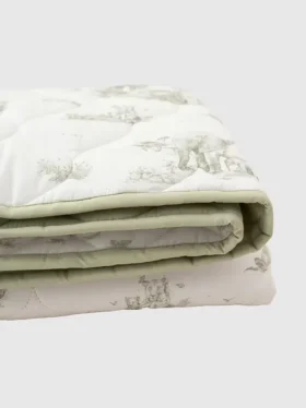 Die gesteppte Spielmatte „Safari Toile“ von The Gilded Bird