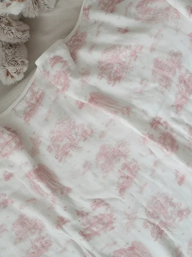 Die „Spring Toile“-Bambus-Babydecke von The Gilded Bird
