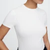 Eng anliegender Jersey-T-Shirt-Bodys mit String