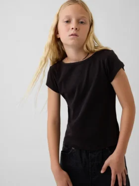 Eng anliegendes Kinder-T-Shirt mit Flügelärmeln
