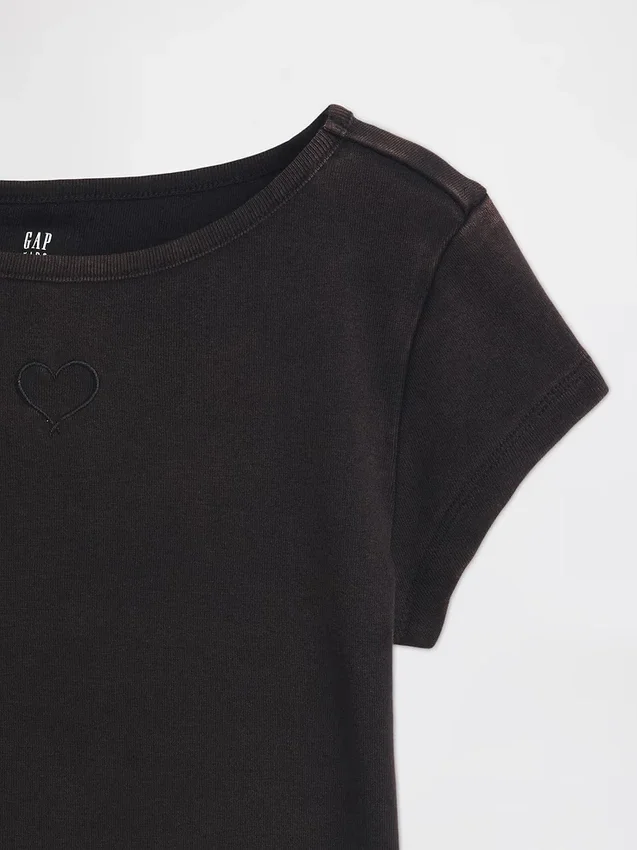 Eng anliegendes Kinder-T-Shirt mit Flügelärmeln