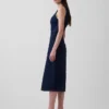 Eng anliegendes Midi-Kleid aus Denim