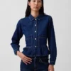 Eng anliegendes Peplum-Oberteil aus Denim